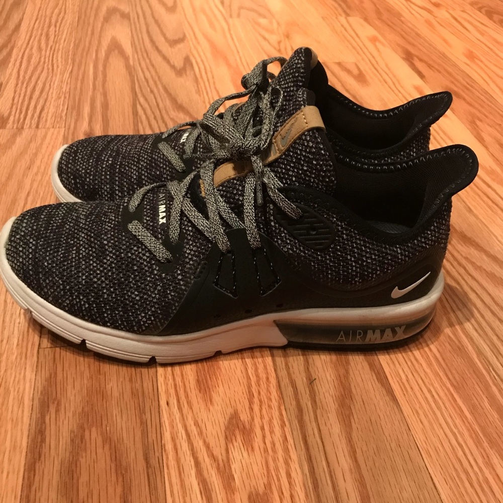 Women’s Nike air max